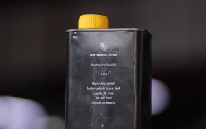 روغن ترمز پورشه